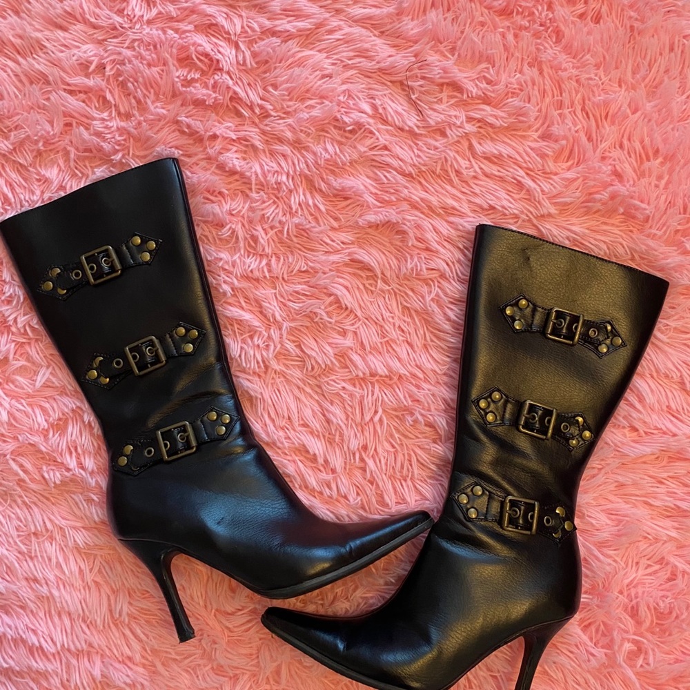 Boots - Picture 5 of 5